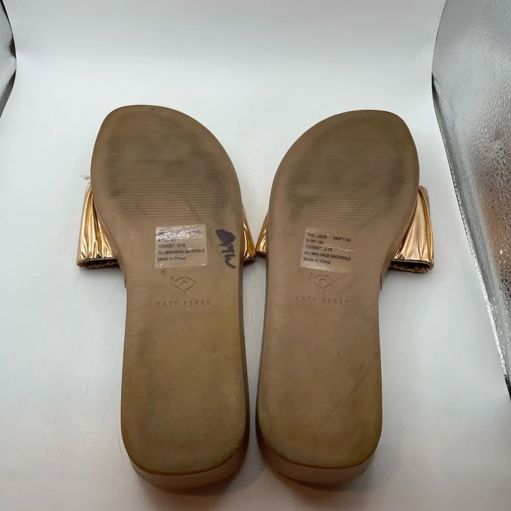 Katy Perry The Lizzie women’s rose gold slide sandals size 9.5